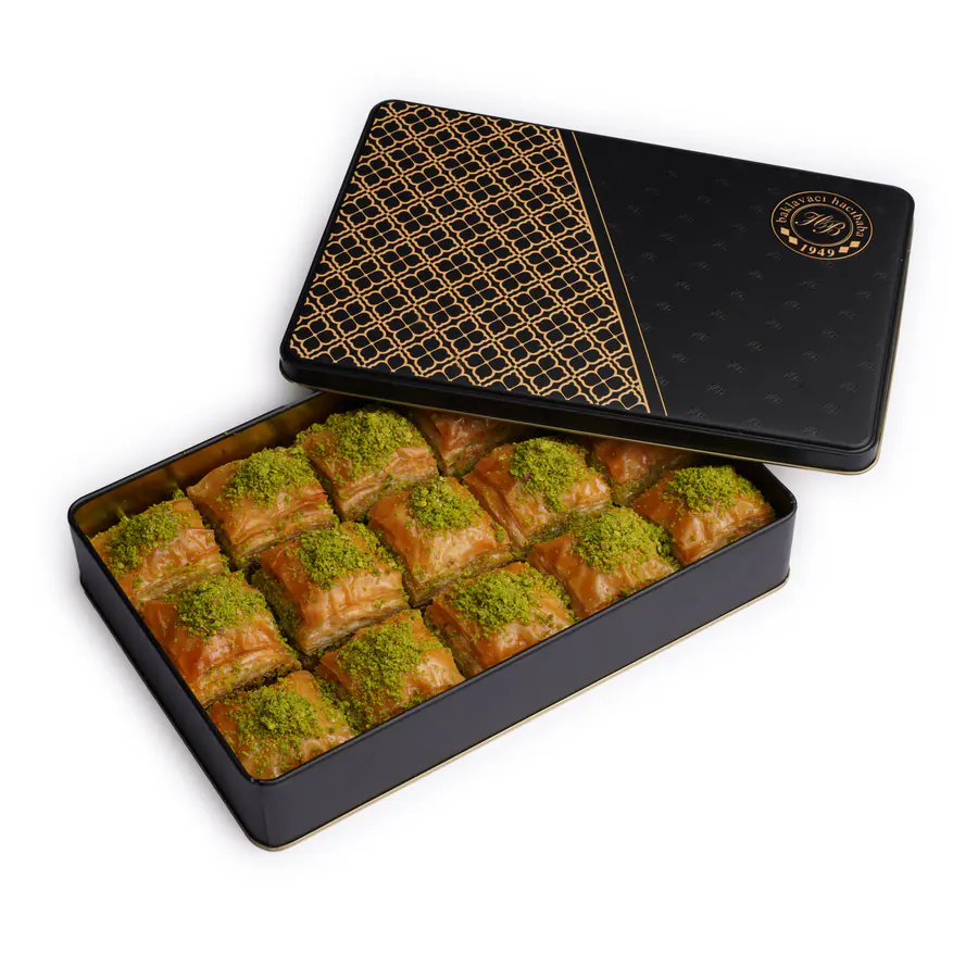 Antep fıstıklı özel kare baklava